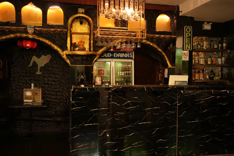Bar