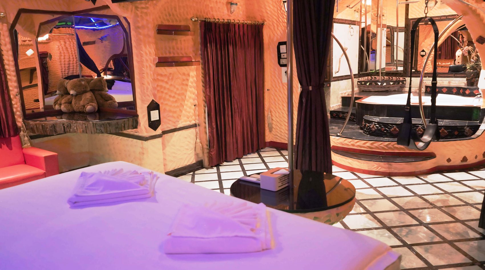 Penthouse Pattaya - A Luxury Adult Entertainment Hotel